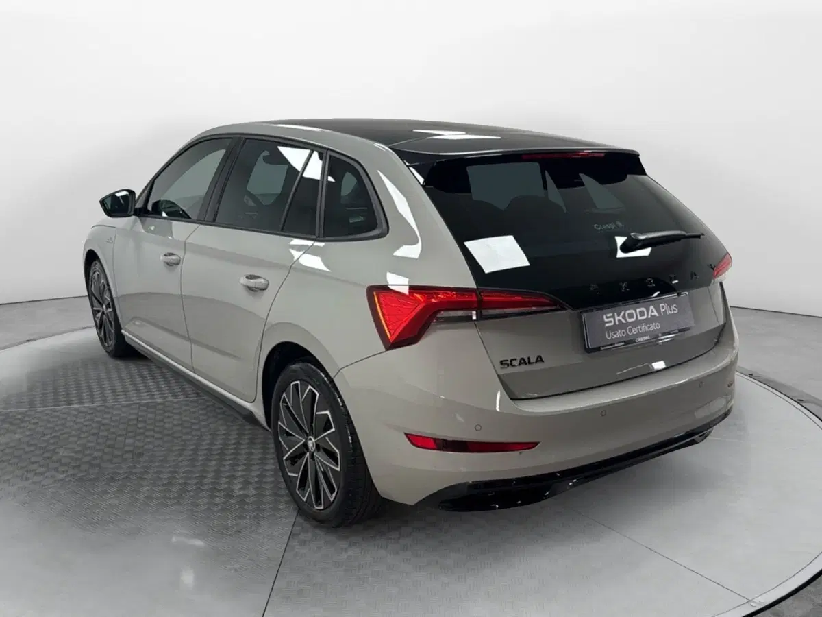 Skoda Scala usata a Varese (4)
