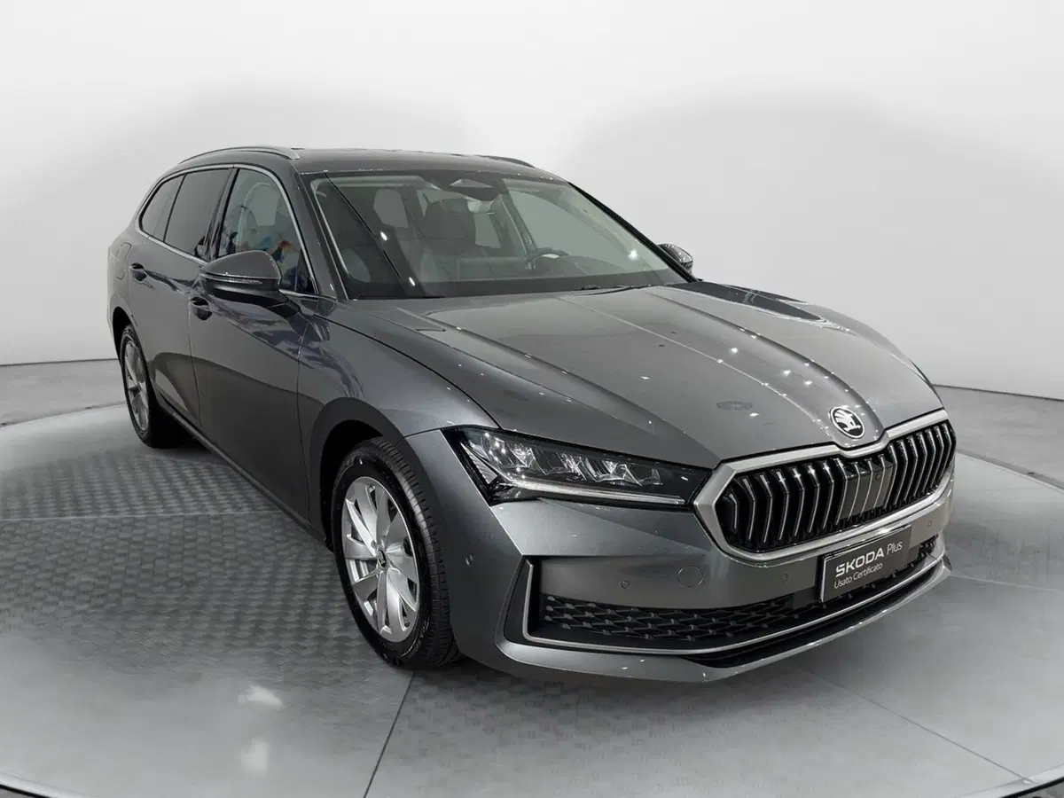 Skoda Superb usata a Varese (2)