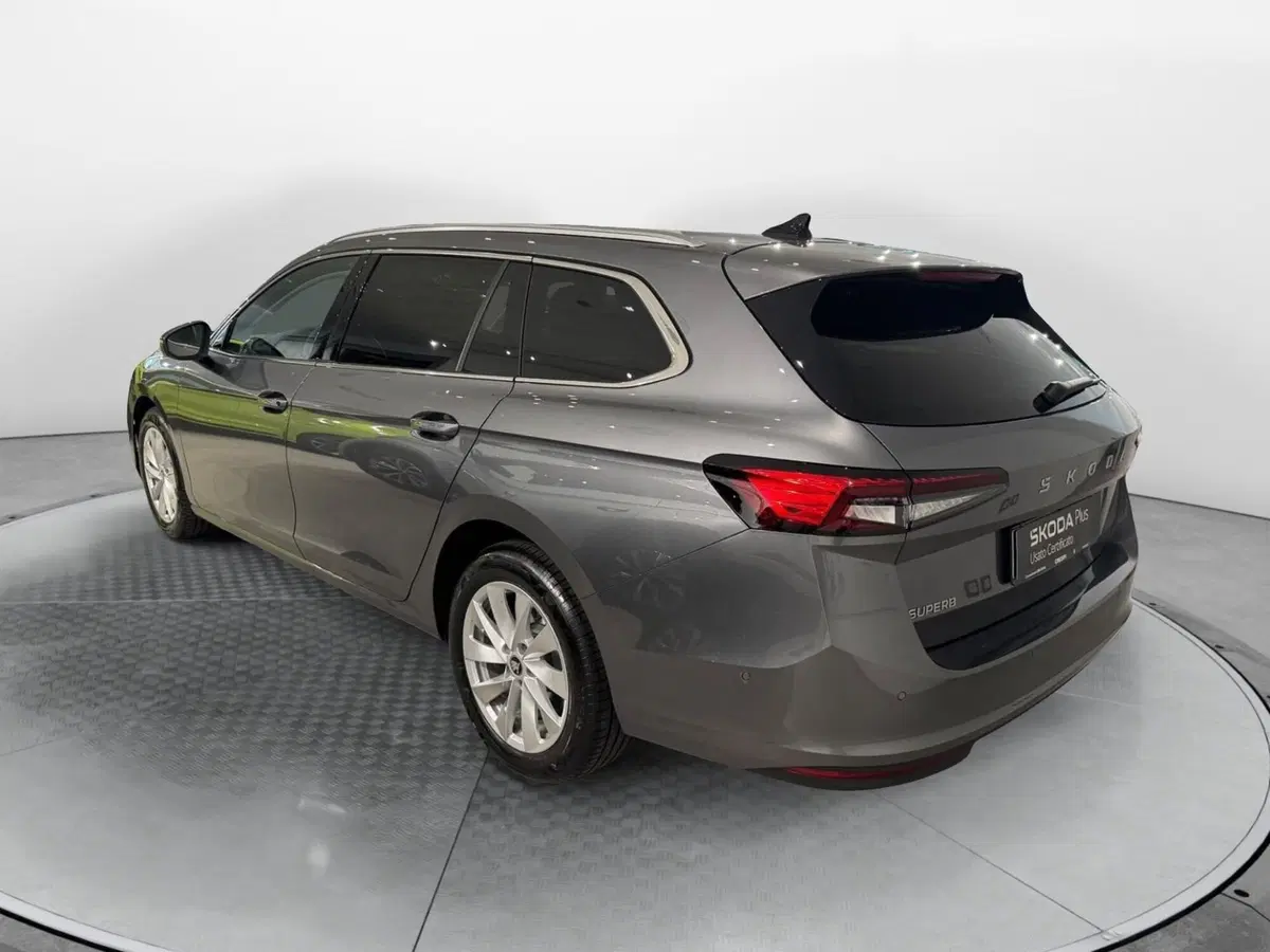 Skoda Superb usata a Varese (3)