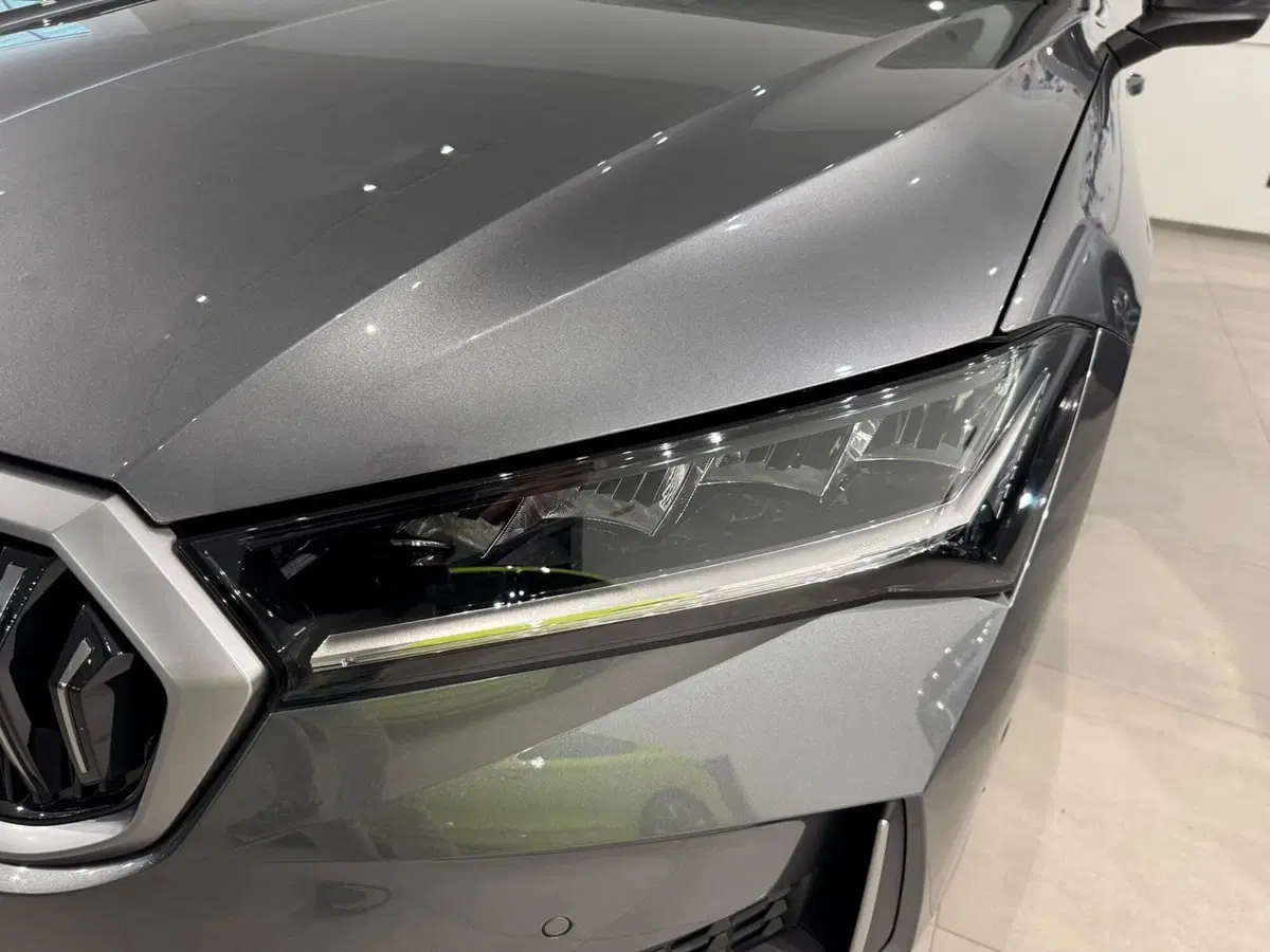 Skoda Superb usata a Varese (6)
