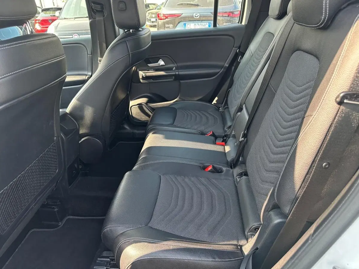Mercedes-Benz GLB usata a Frosinone (16)