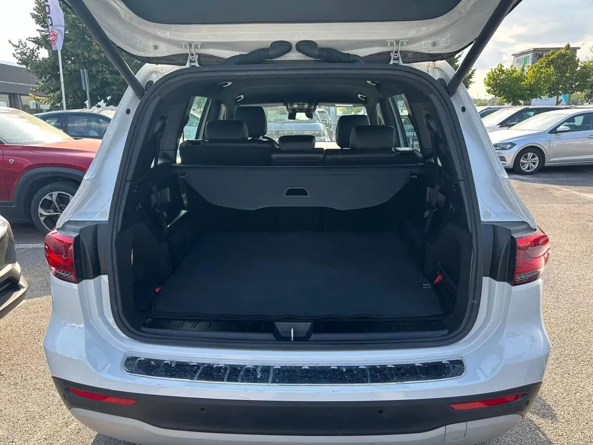 Mercedes-Benz GLB usata a Frosinone (4)