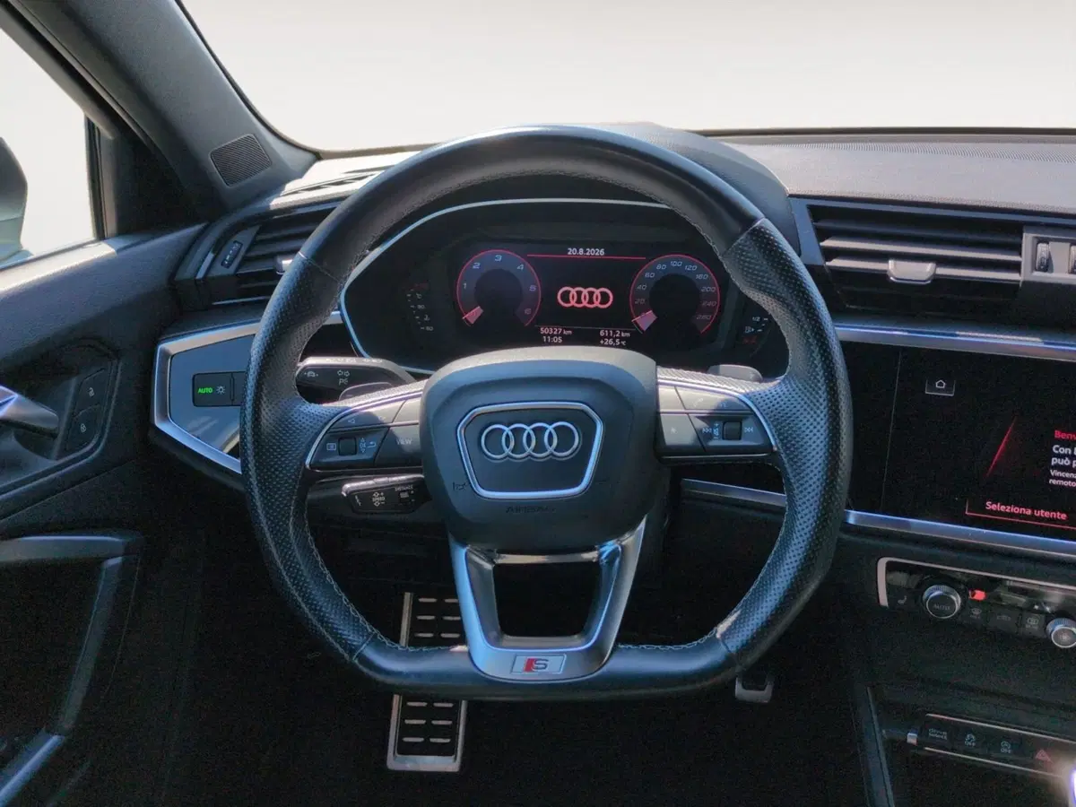 Audi Q3 Sportback usata a Agrigento (11)