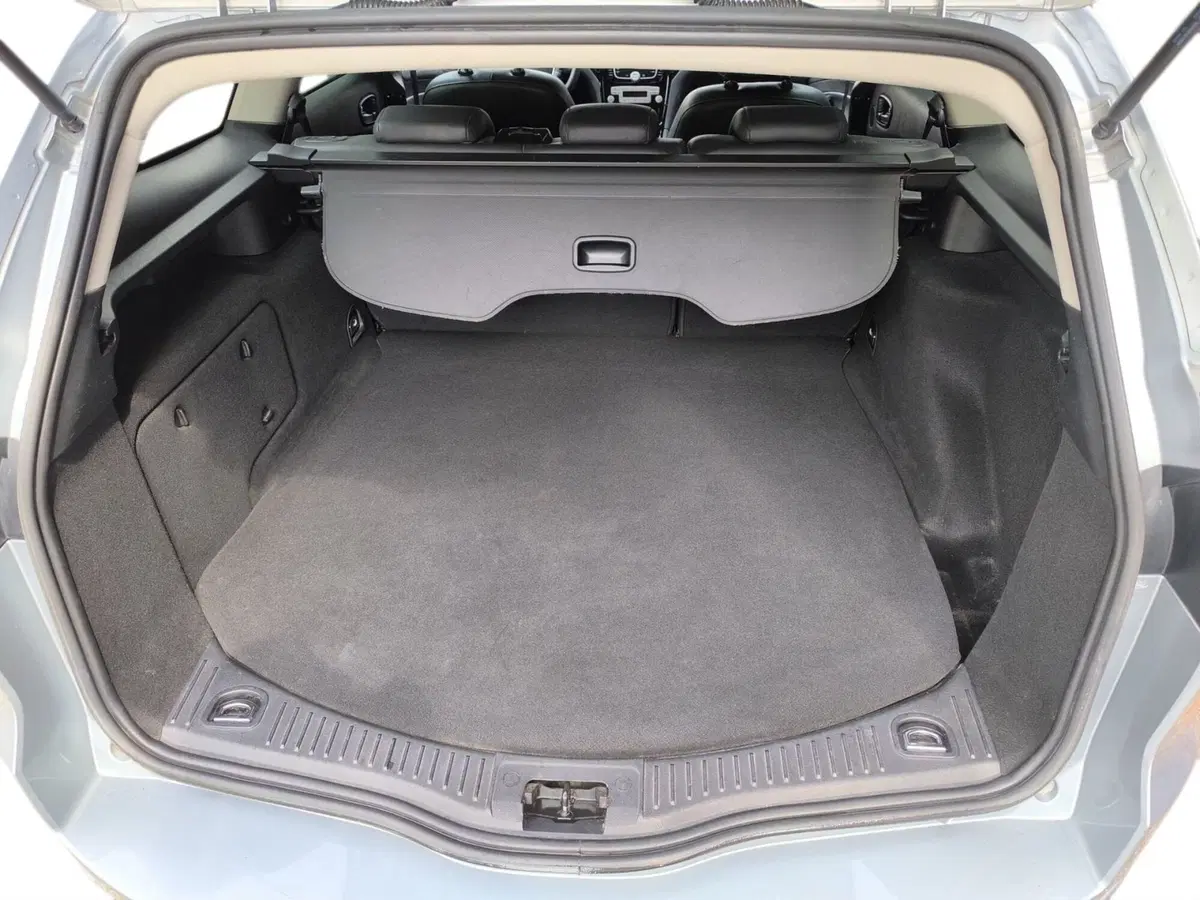 Ford Mondeo Station Wagon usata a Udine (14)