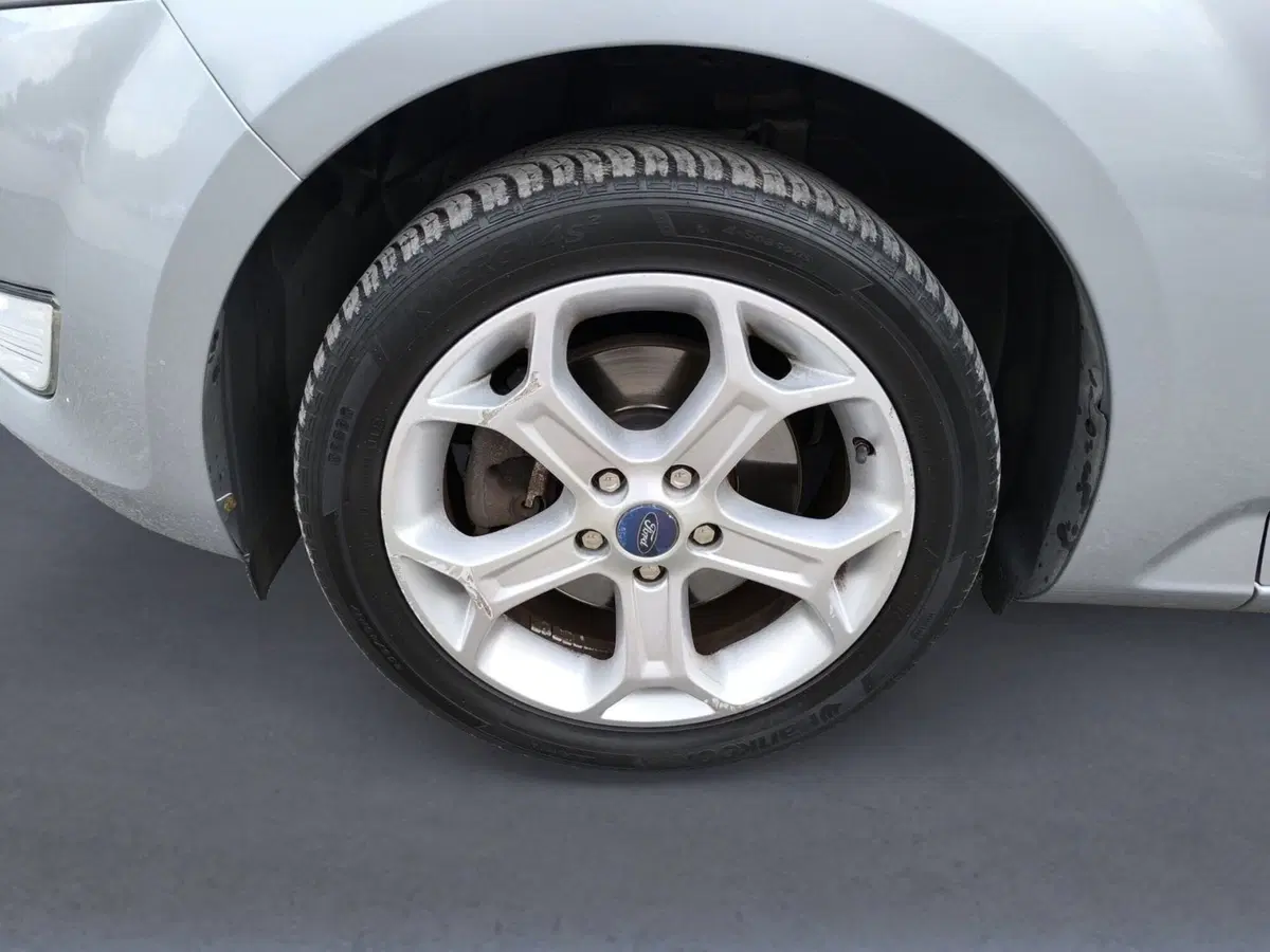 Ford Mondeo Station Wagon usata a Udine (7)