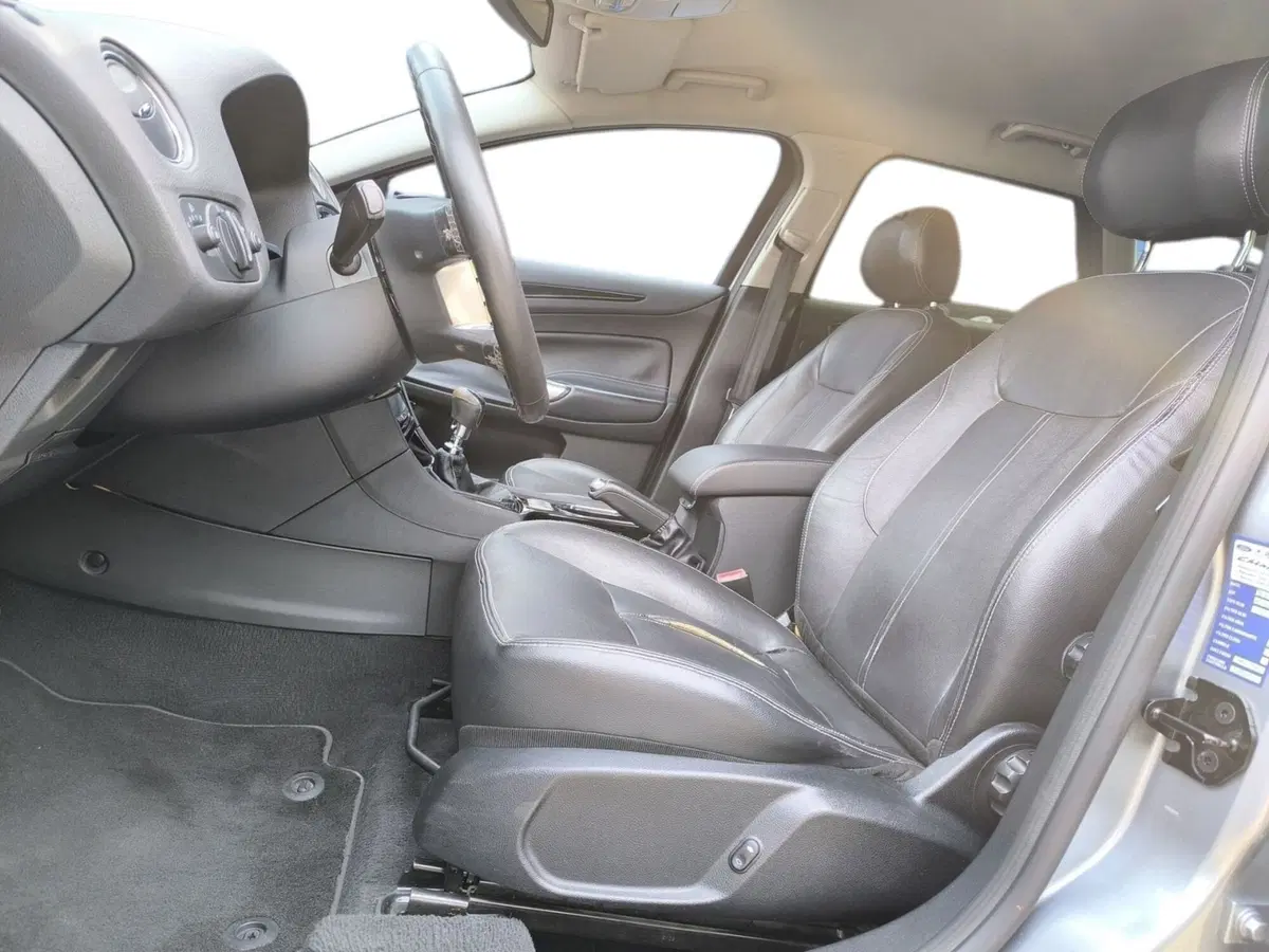 Ford Mondeo Station Wagon usata a Udine (8)