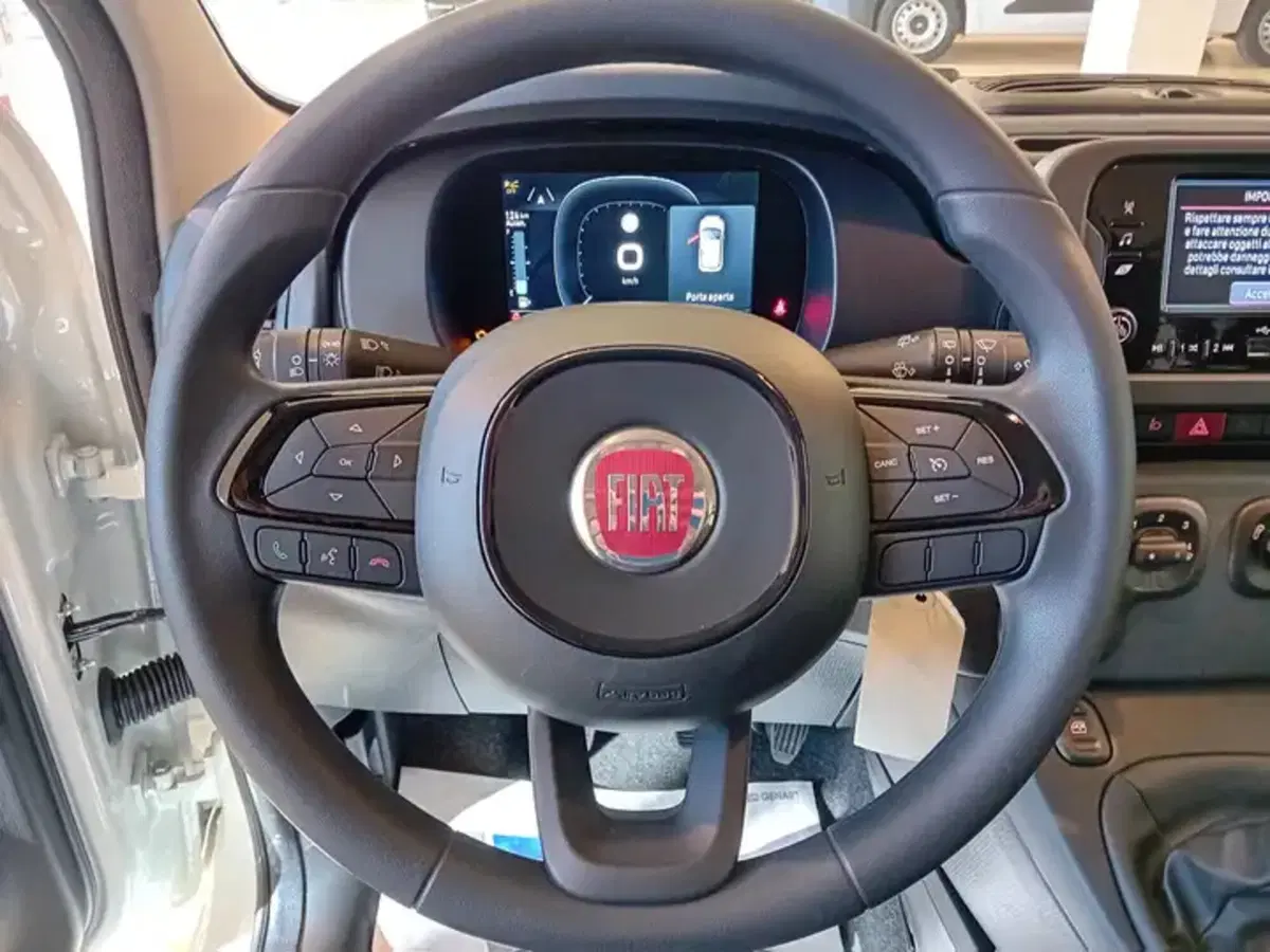 Fiat Panda nuova a Milano (6)