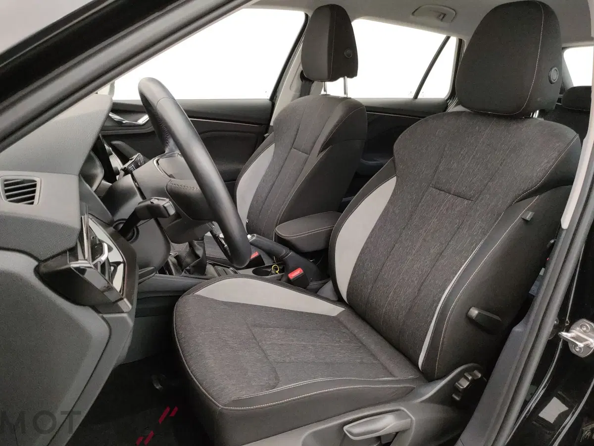 Skoda Kamiq usata a Varese (11)