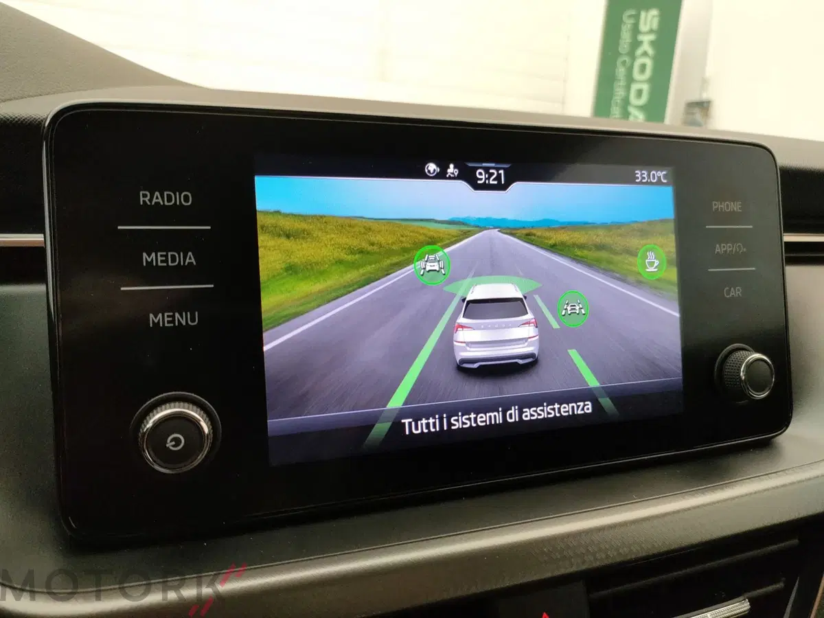 Skoda Kamiq usata a Varese (15)