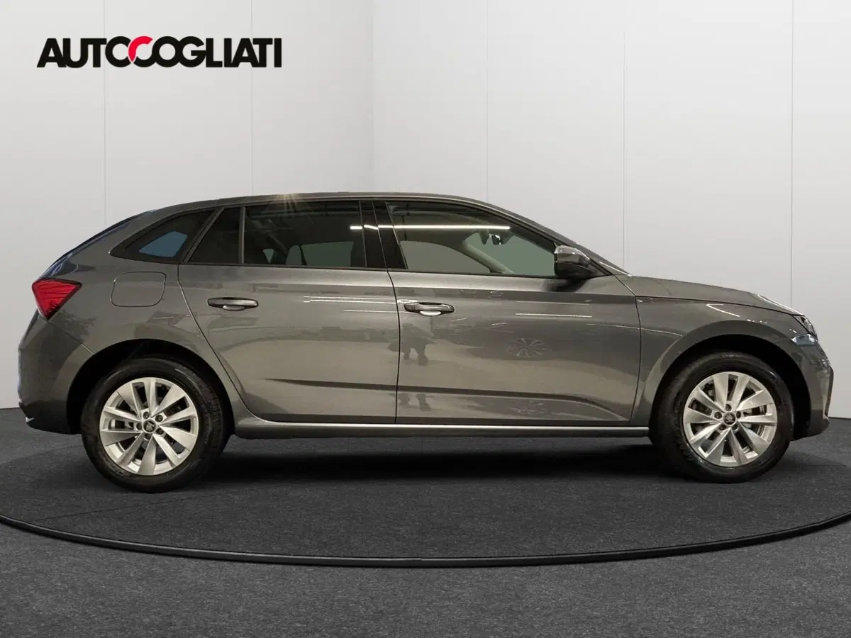 Skoda Scala nuova a Lecco (5)