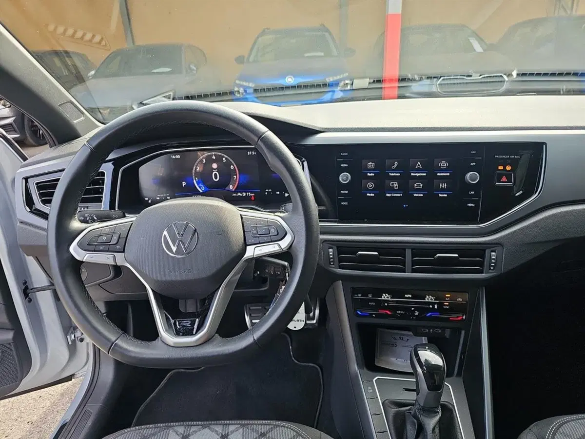 Volkswagen Polo usata a Lecco (9)