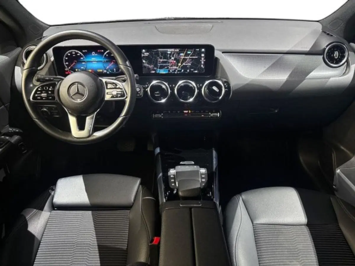 Mercedes-Benz GLA SUV usata a Bologna (9)