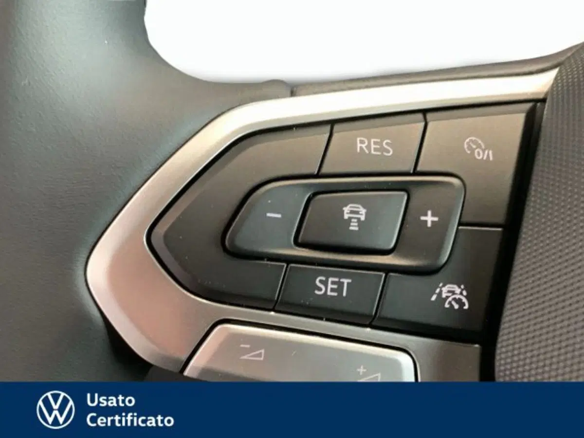 Volkswagen T-Cross nuova a Vicenza (10)