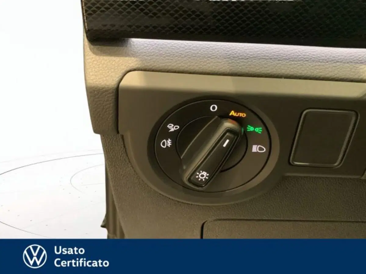 Volkswagen T-Cross nuova a Vicenza (16)