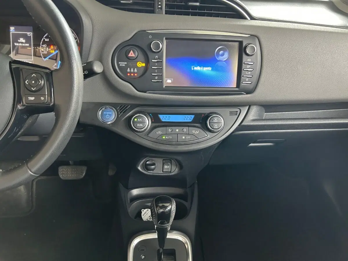 Toyota Yaris usata a Verona (7)