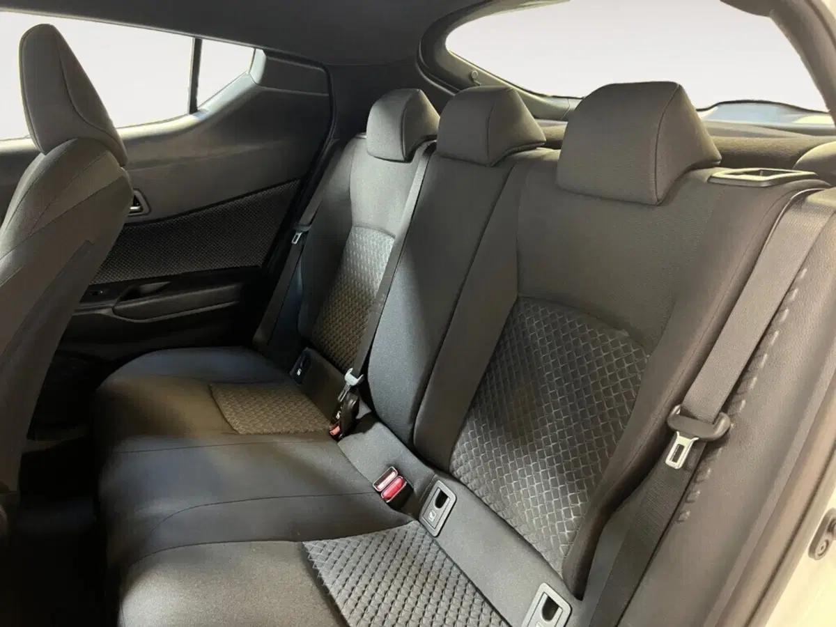 Toyota Toyota C-HR usata a Verona (10)