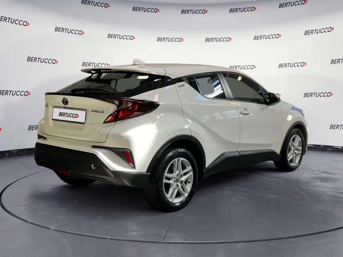 Toyota Toyota C-HR usata a Verona (6)