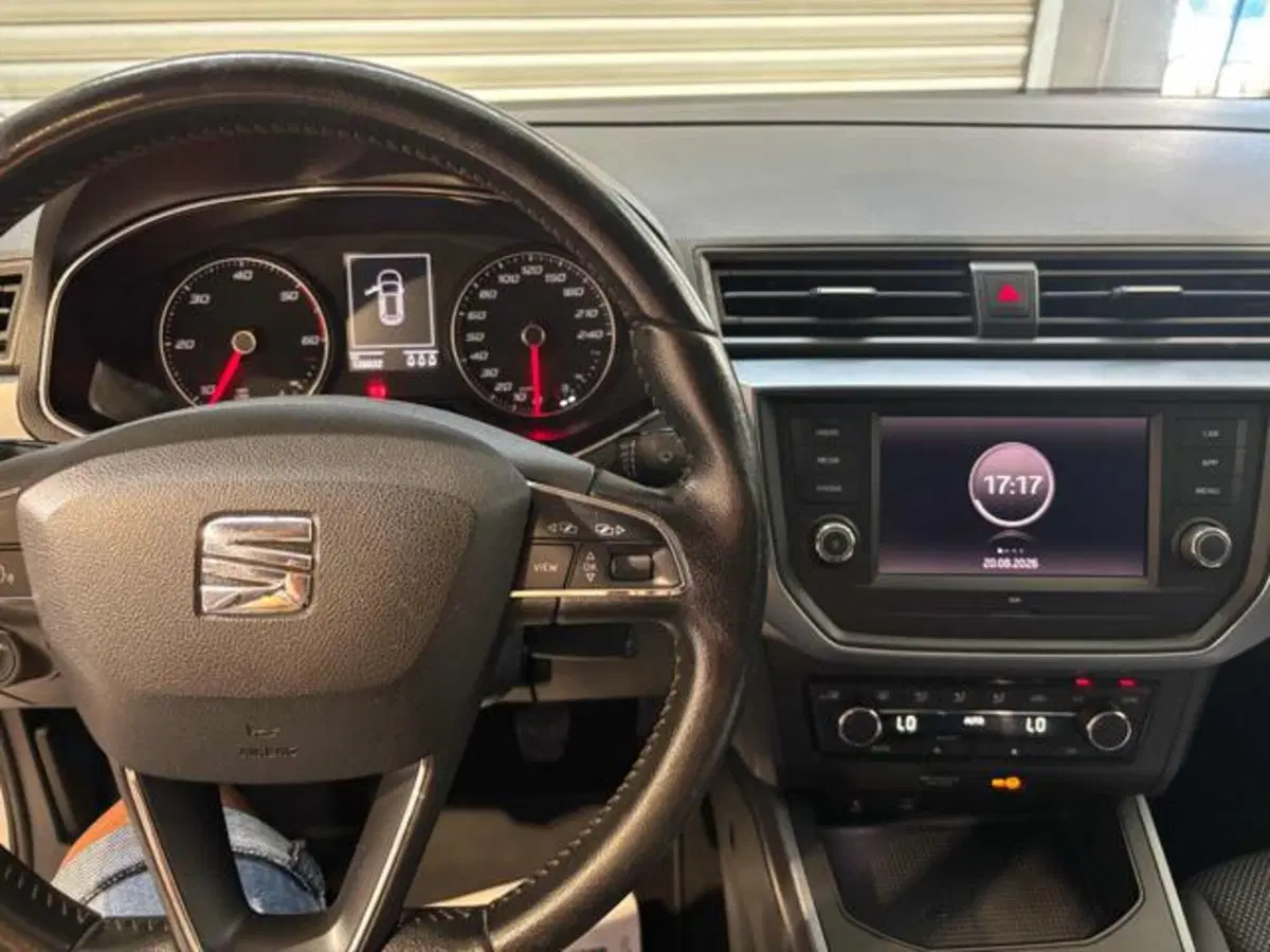 SEAT Arona usata a Caserta (12)