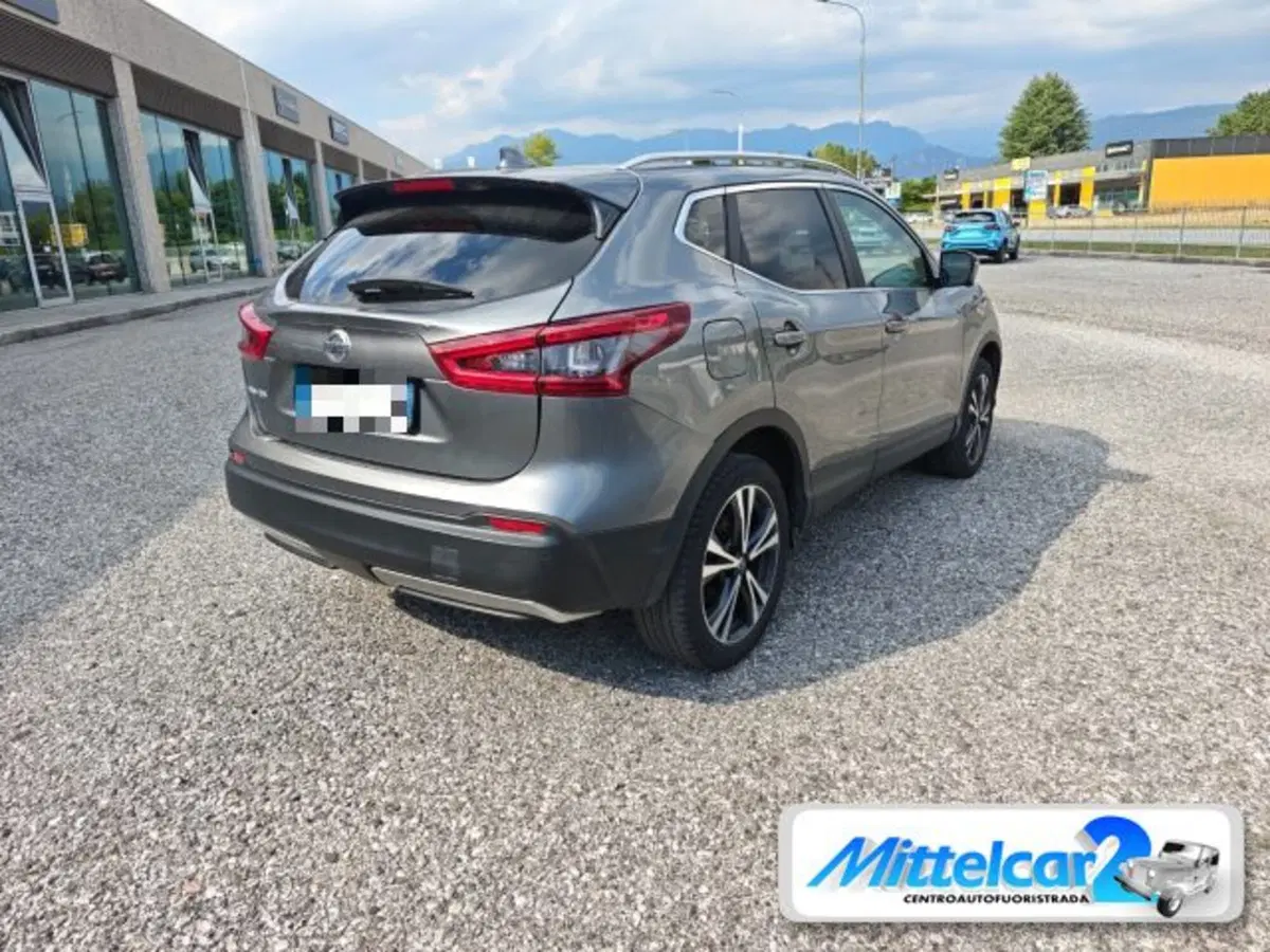 Nissan Qashqai usata a Udine (2)