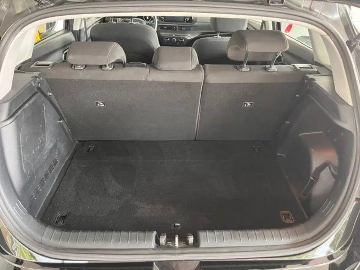 Hyundai i20 usata a Verbano Cusio Ossola (18)