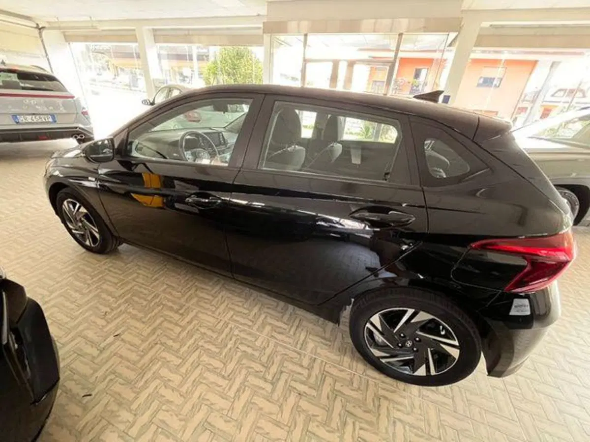 Hyundai i20 usata a Verbano Cusio Ossola (6)