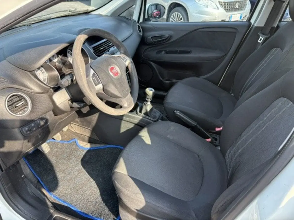 Fiat Punto usata a Macerata (10)