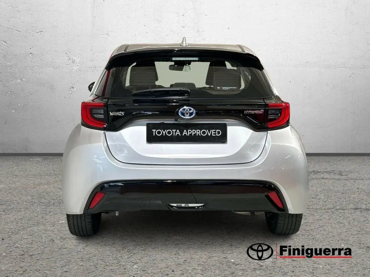 Toyota Yaris usata a Lecco (4)