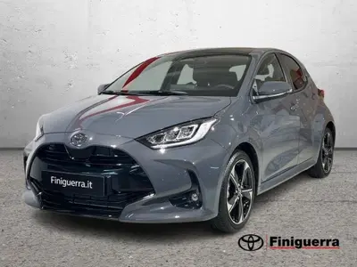 Toyota Yaris 130 Premium nuova a Civate