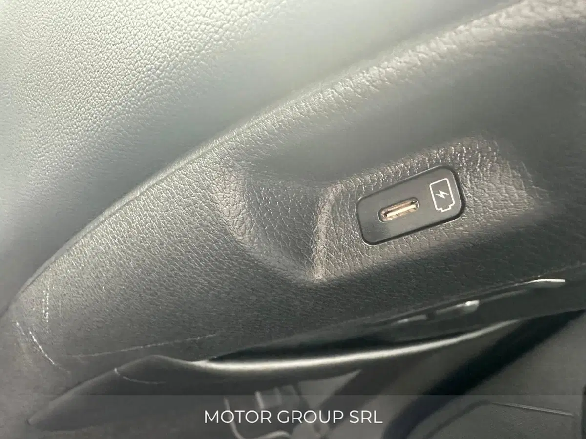 Kia Sportage usata a Napoli (18)