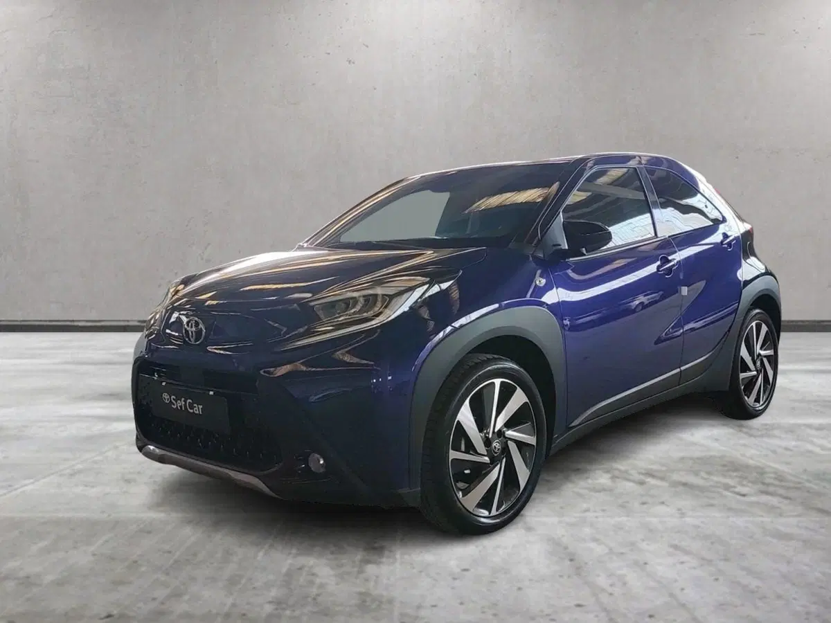 Toyota Aygo X nuova a Milano