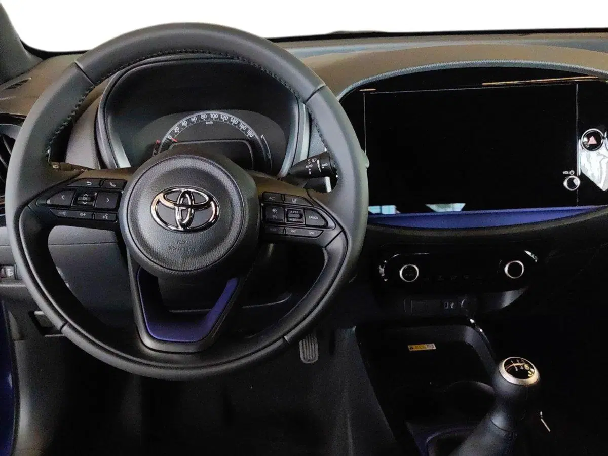 Toyota Aygo X nuova a Milano (7)