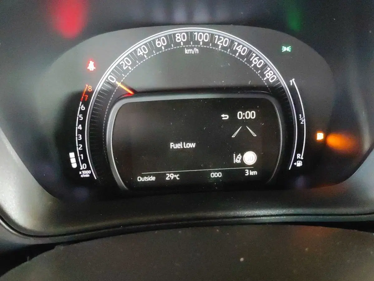 Toyota Aygo X nuova a Milano (8)