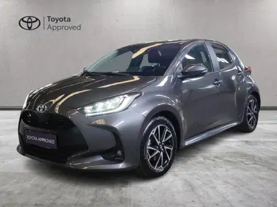 Toyota Yaris 1.5 Hybrid 5 porte Trend del 2023 usata a Milano