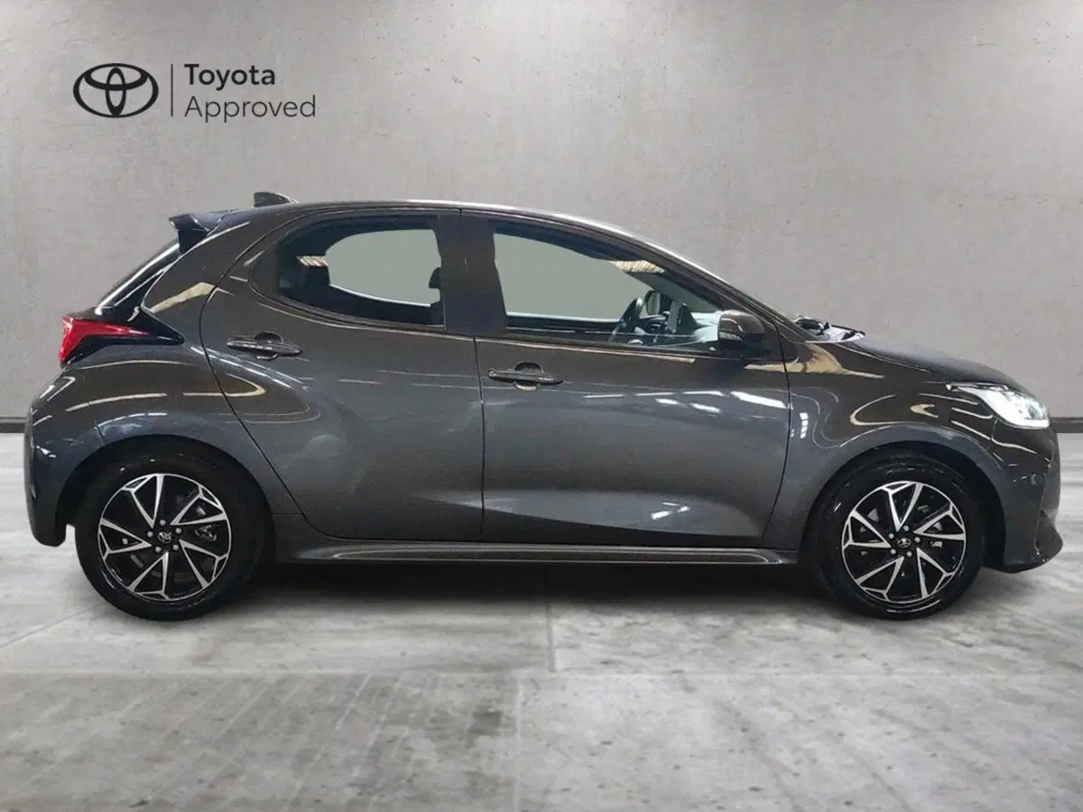 Toyota Yaris usata a Milano (5)