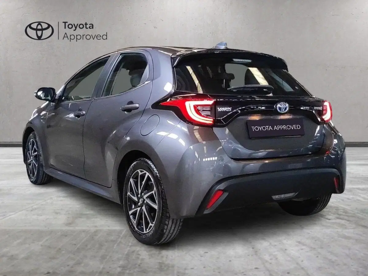 Toyota Yaris usata a Milano (6)