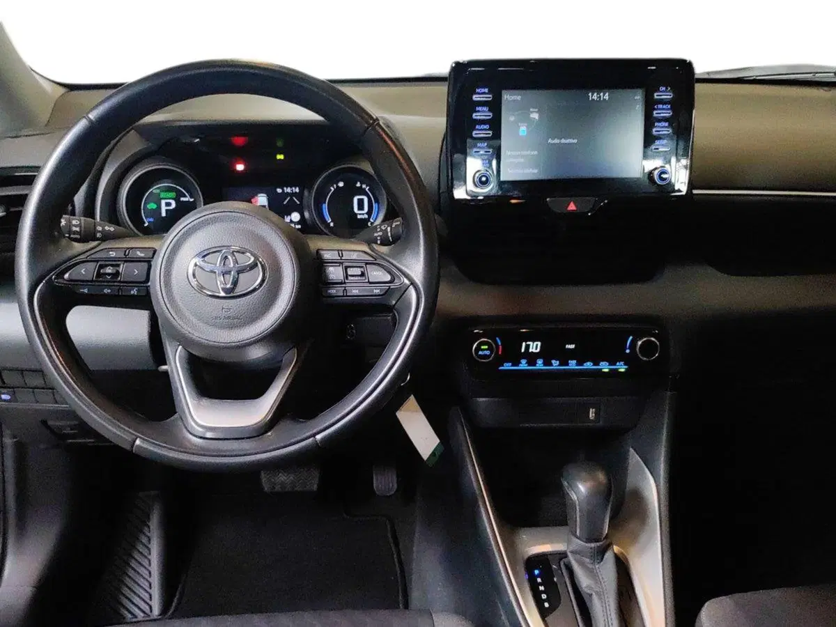 Toyota Yaris usata a Milano (9)