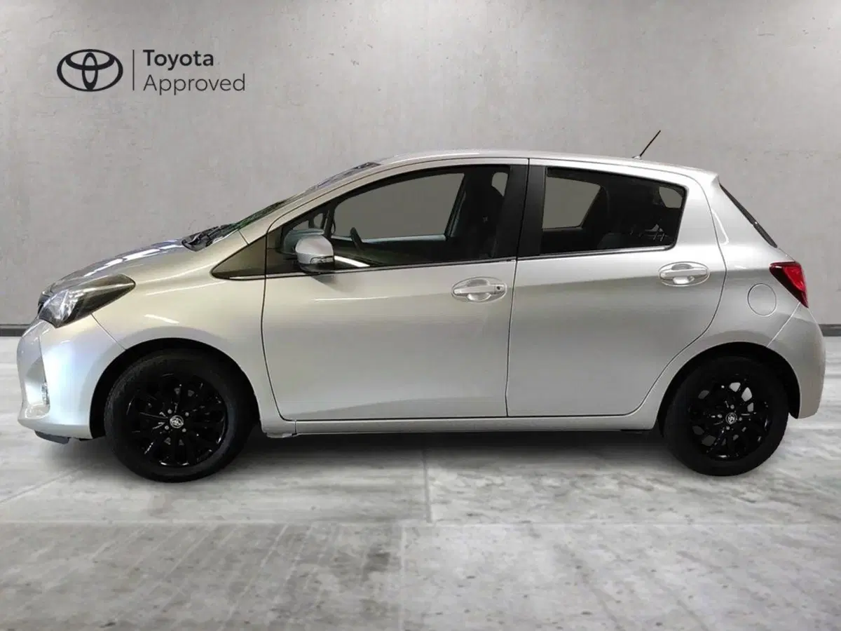 Toyota Yaris usata a Milano (4)