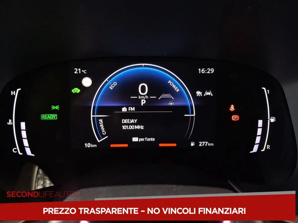 Toyota Aygo X nuova a Chieti (18)