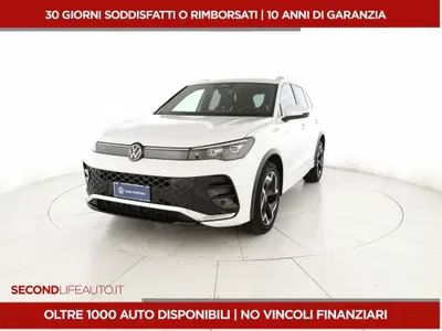 Volkswagen Tiguan 2.0 tdi R-Line 150cv dsg del 2024 usata a San Salvo