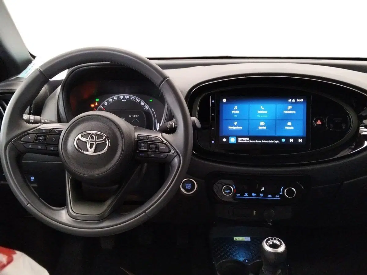 Toyota Aygo X usata a Roma (8)