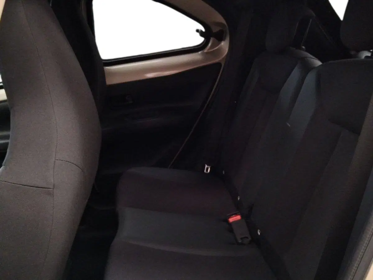 Toyota Aygo X usata a Roma (11)
