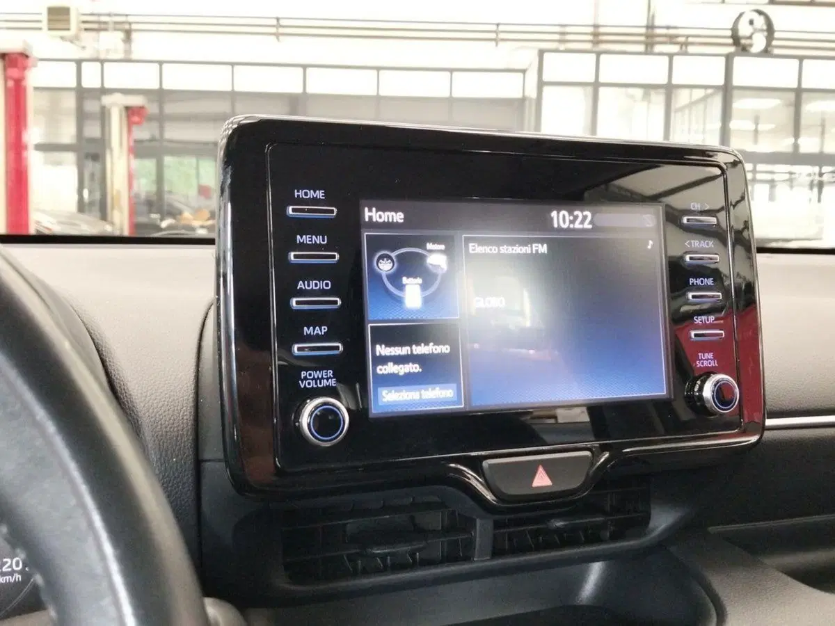 Toyota Yaris usata a Roma (10)
