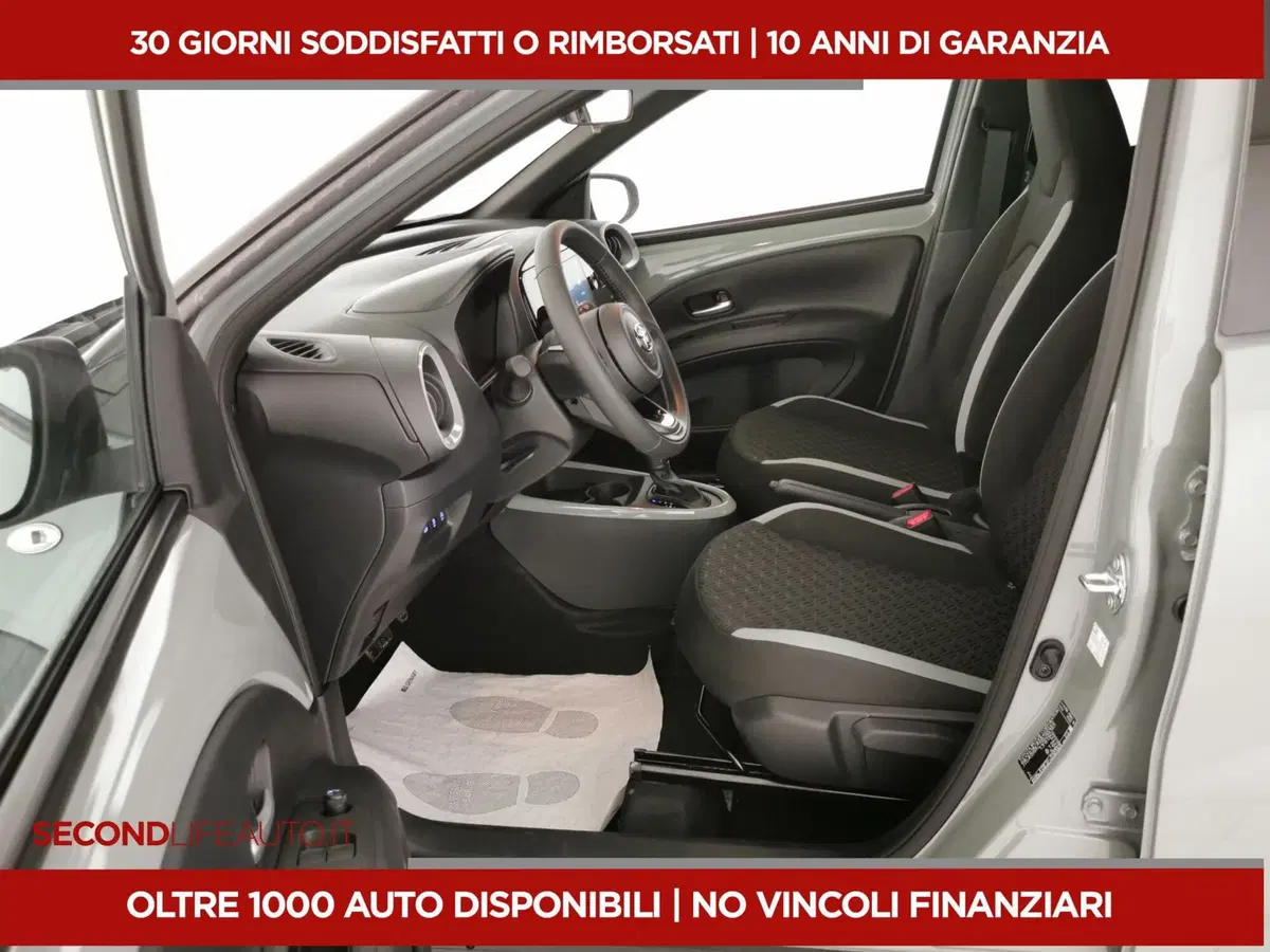Toyota Aygo X usata a Chieti (14)