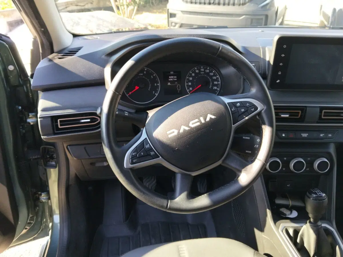 Dacia Jogger usata a Bologna (16)