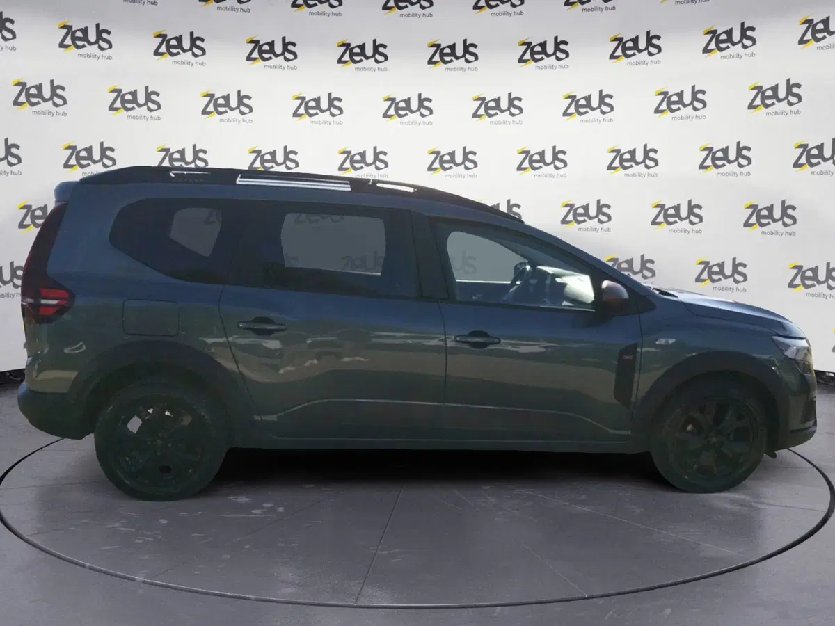 Dacia Jogger usata a Bologna (7)