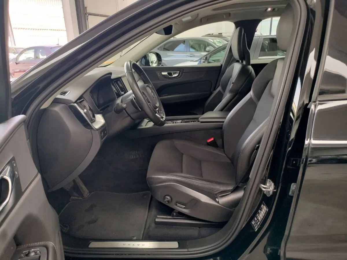 Volvo XC60 usata a Modena (10)