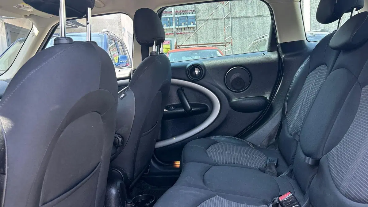 MINI Mini Countryman usata a Parma (14)