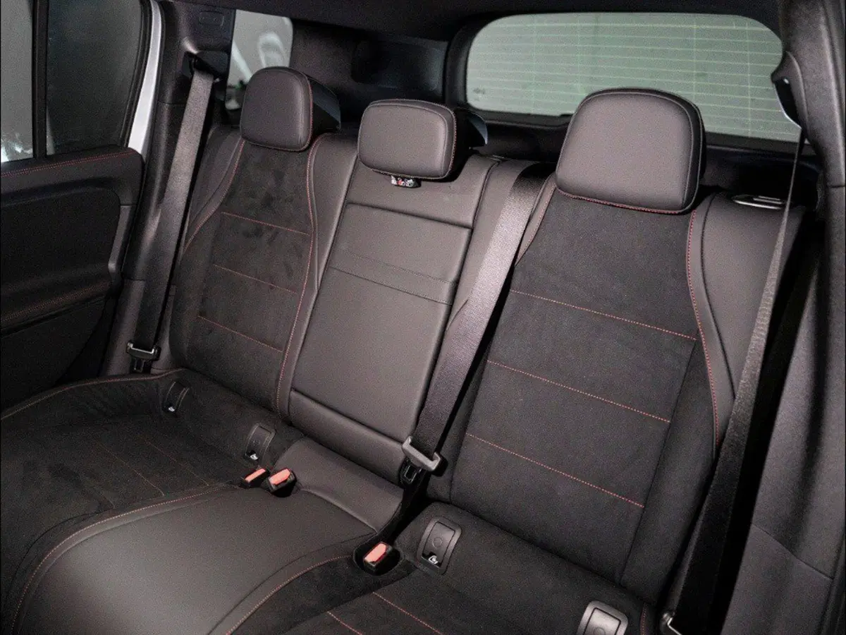 Mercedes-Benz GLB nuova a Macerata (13)