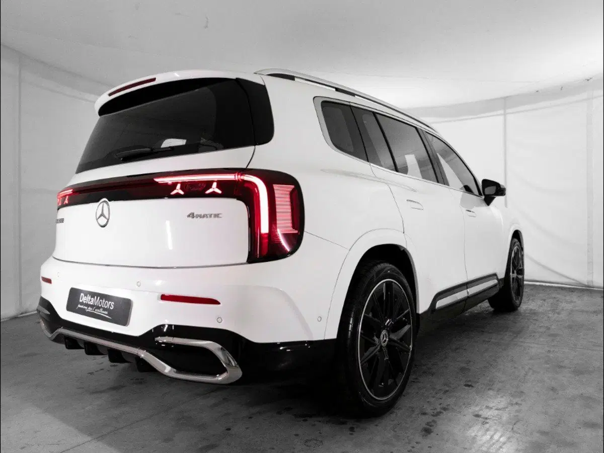 Mercedes-Benz GLB nuova a Macerata (4)
