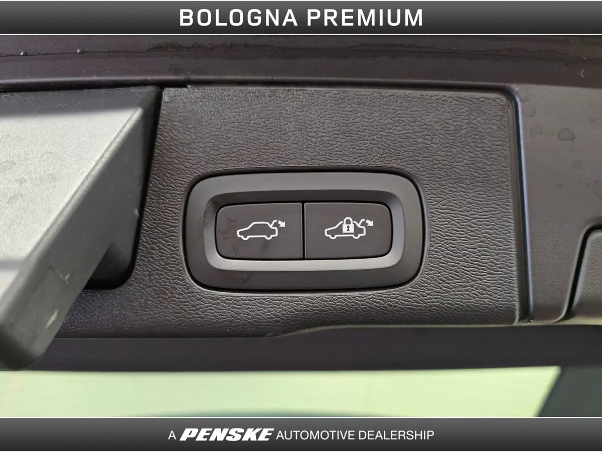 Volvo XC60 usata a Bologna (11)